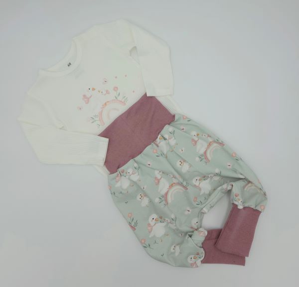 Pumphose mit passendem Body (Grösse 74 - 86)