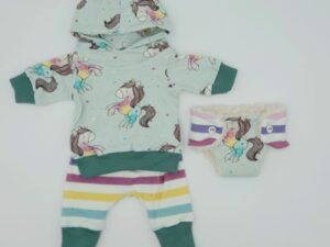 Puppenkleidung (Hoodie, Pumphose und Windel)