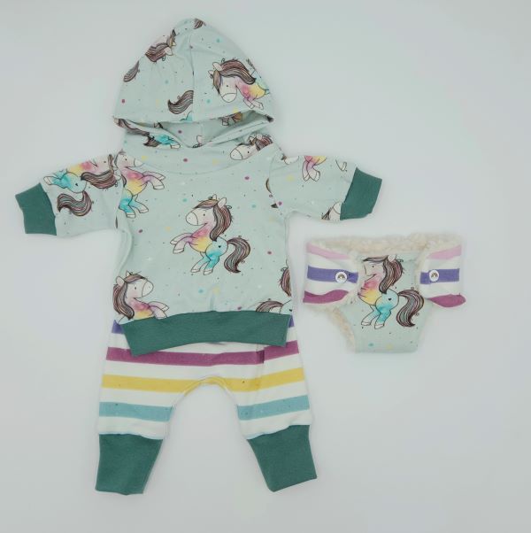 Puppenkleidung (Hoodie, Pumphose und Windel)