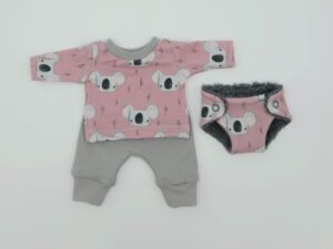 Puppenkleidung (T-Shirt, Pumphose und Windel)