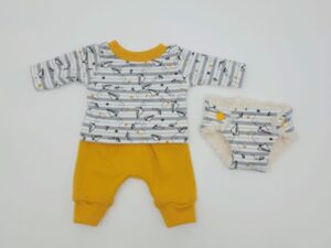 Puppenkleidung (T-Shirt, Pumphose und Windel)