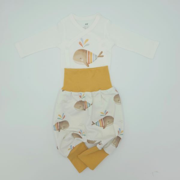 Pumphose mit passendem Body (Grösse 50-62)