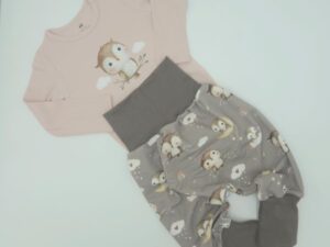 Pumphose mit passendem Body (Grösse 74 - 86)