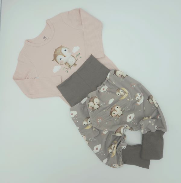 Pumphose mit passendem Body (Grösse 74 - 86)