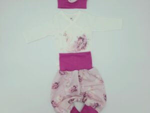 Pumphose, passender Body und Kappe (Grösse 50-62)