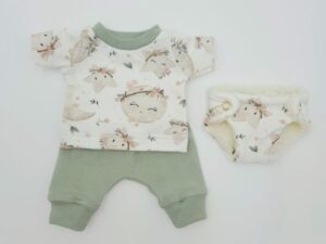 Puppenkleidung (T-Shirt, Pumphose und Windel)