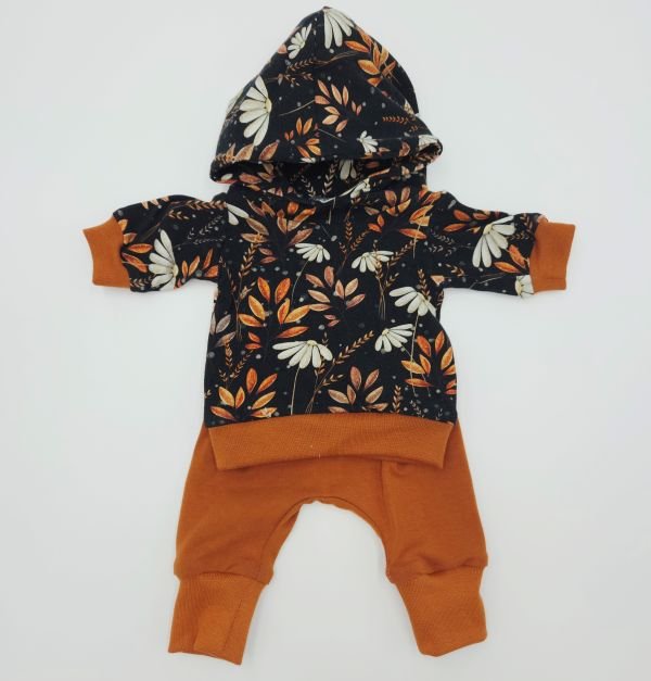 Puppenkleidung (Hoodie und Pumphose)